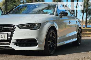 Седан Audi S3 2014 в Киеве