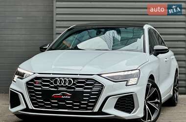 Седан Audi S3 2022 в Киеве