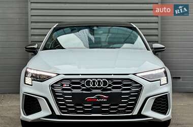 Седан Audi S3 2022 в Киеве