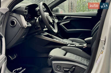 Седан Audi S3 2022 в Киеве