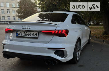 Седан Audi S3 2022 в Буче