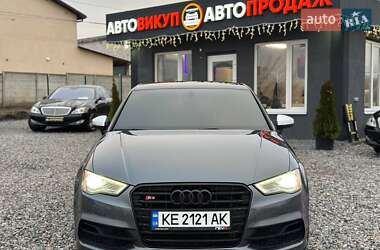 Седан Audi S3 2014 в Пісочині