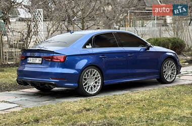 Седан Audi S3 2014 в Киеве