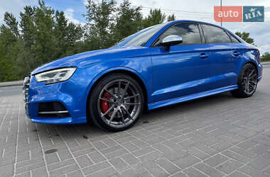 Седан Audi S3 2017 в Киеве
