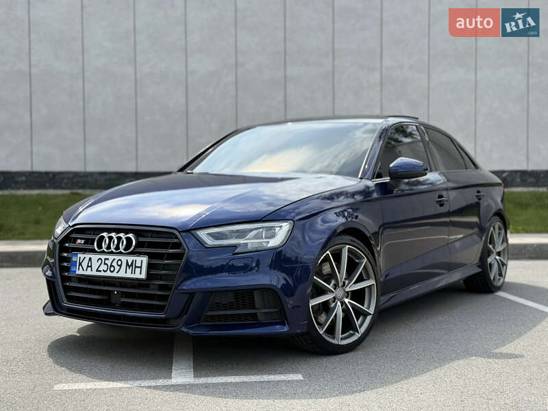 Седан Audi S3 2017 в Киеве