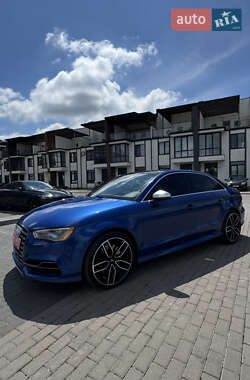 Седан Audi S3 2015 в 