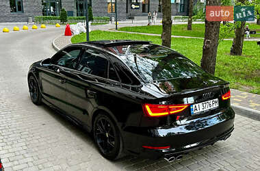 Седан Audi S3 2015 в 