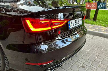 Седан Audi S3 2015 в 