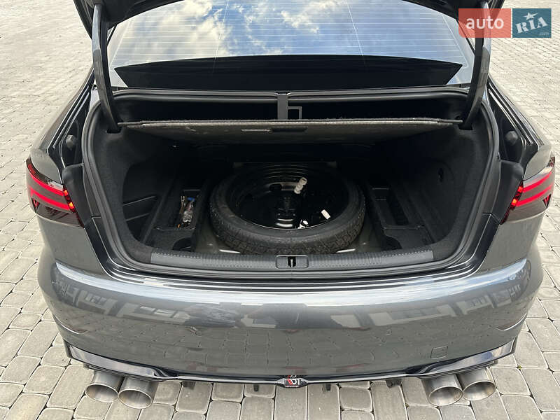 Седан Audi S3 2017 в Коломые