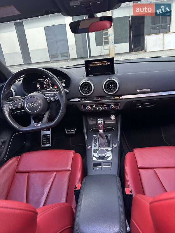 Седан Audi S3 2017 в Коломые