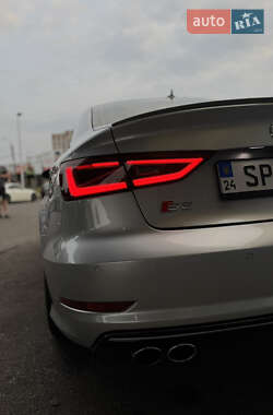 Седан Audi S3 2015 в Черкассах