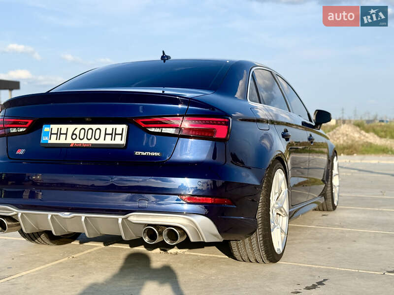 Седан Audi S3 2016 в Одессе