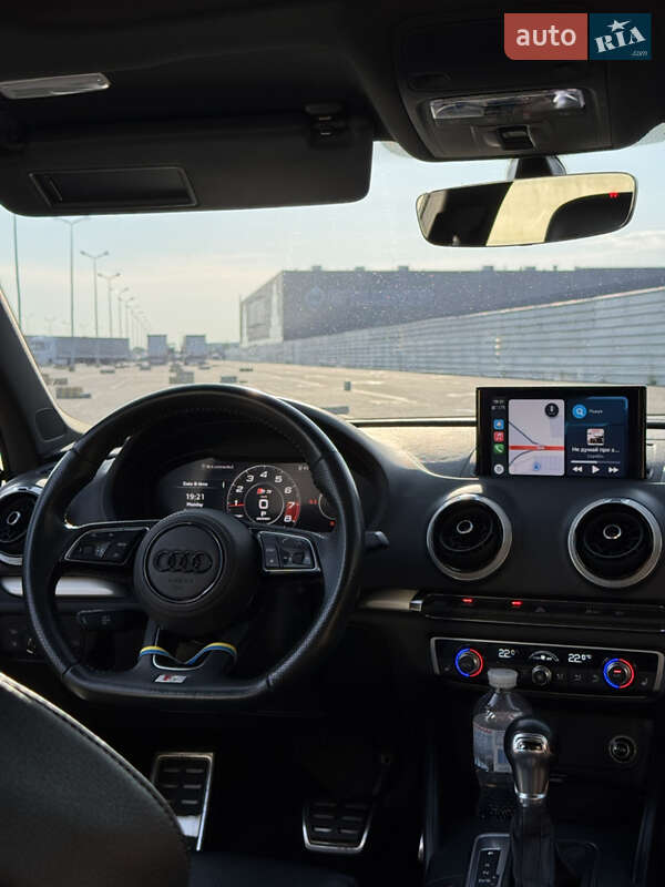 Седан Audi S3 2017 в Львове
