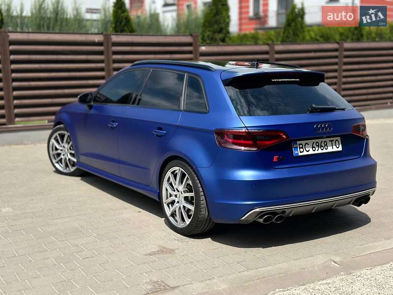 Хетчбек Audi S3 2015 в Львові