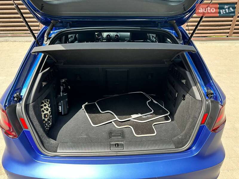 Хетчбек Audi S3 2015 в Львові