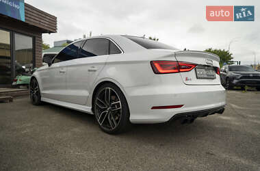 Седан Audi S3 2015 в 