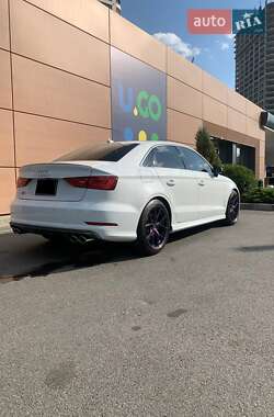 Седан Audi S3 2015 в 