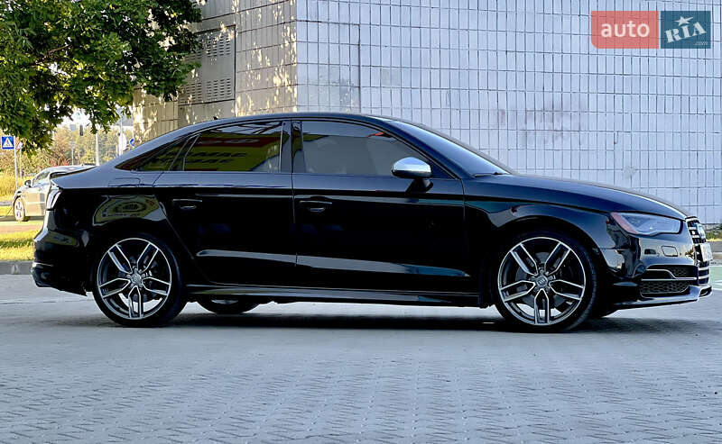 Седан Audi S3 2014 в Киеве