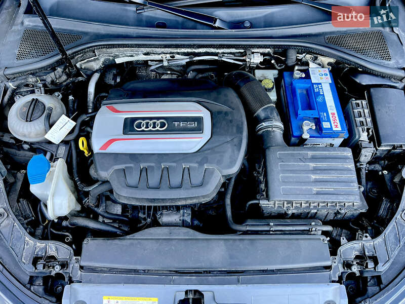 Седан Audi S3 2014 в Киеве