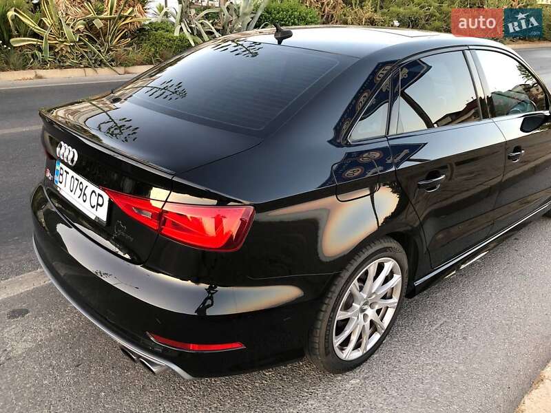 Седан Audi S3 2015 в Ізмаїлі
