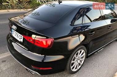 Седан Audi S3 2015 в 