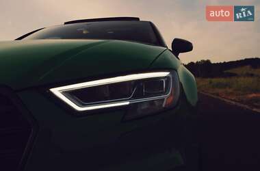 Седан Audi S3 2017 в 