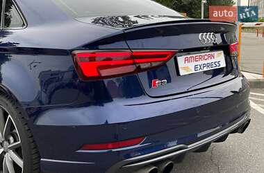 Седан Audi S3 2017 в 