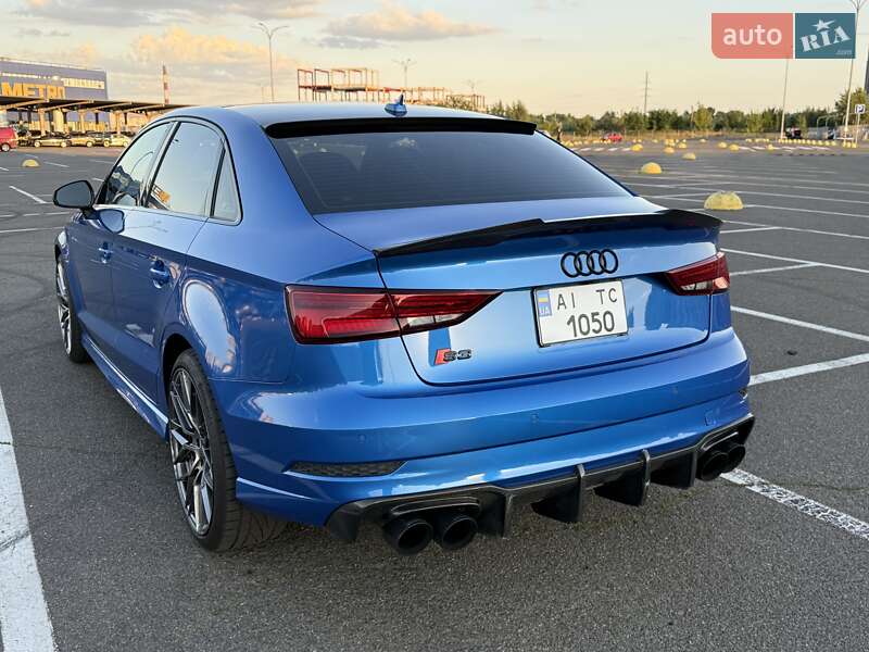 Седан Audi S3 2017 в Киеве