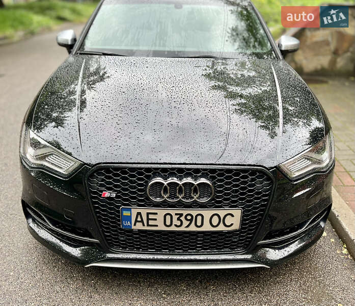 Седан Audi S3 2016 в Днепре