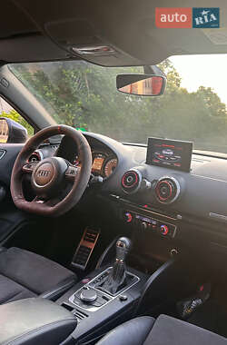 Седан Audi S3 2015 в 