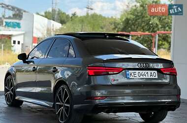 Седан Audi S3 2017 в 