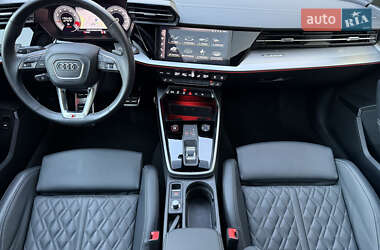 Седан Audi S3 2021 в 