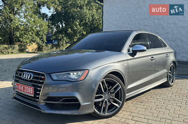 Седан Audi S3 2014 в Вижниці