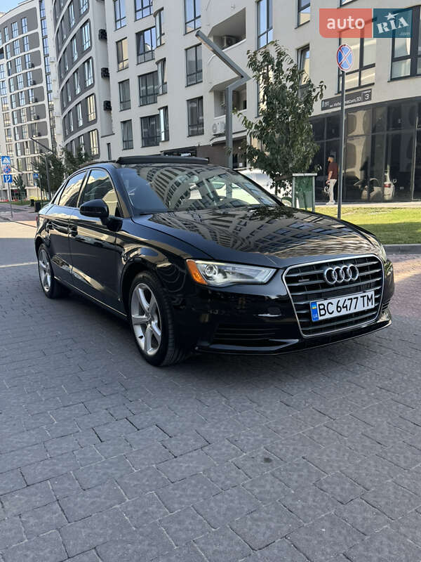 Седан Audi S3 2015 в Львове