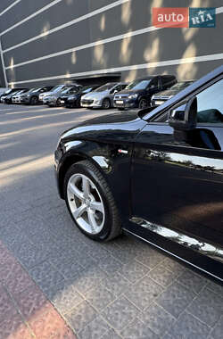 Седан Audi S3 2015 в 