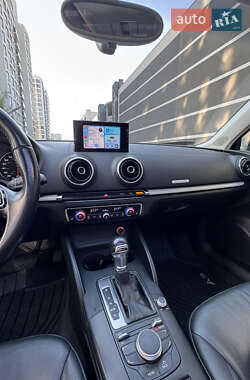 Седан Audi S3 2015 в 