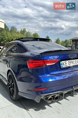 Седан Audi S3 2017 в 