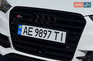 Седан Audi S3 2015 в 