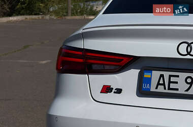 Седан Audi S3 2015 в 