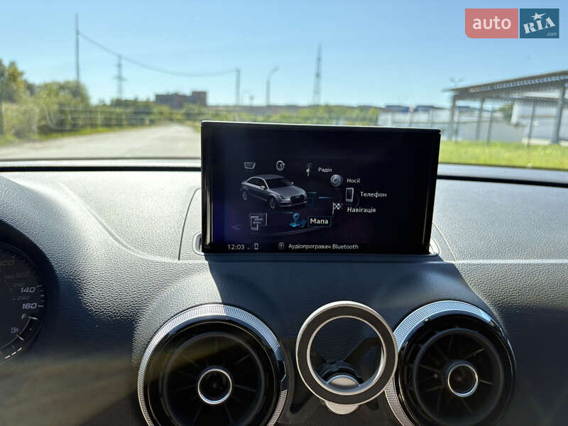 Седан Audi S3 2015 в Коростені