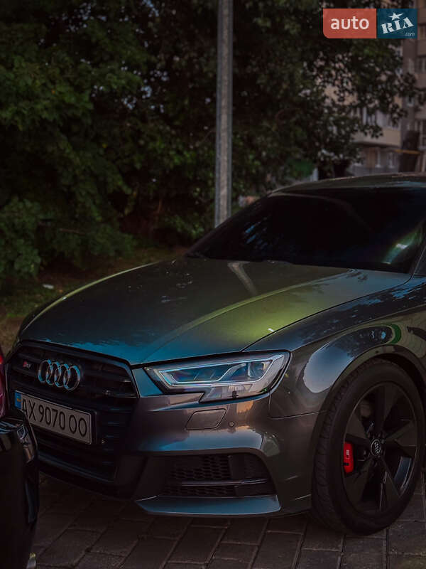 Седан Audi S3 2017 в Харкові