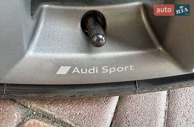 Седан Audi S3 2017 в 