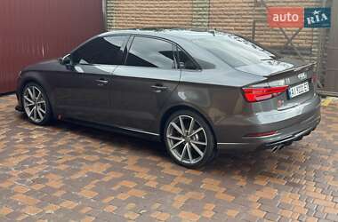 Седан Audi S3 2017 в 