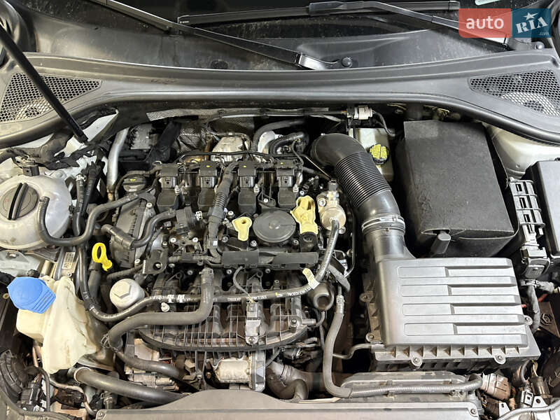 Седан Audi S3 2015 в Коростені