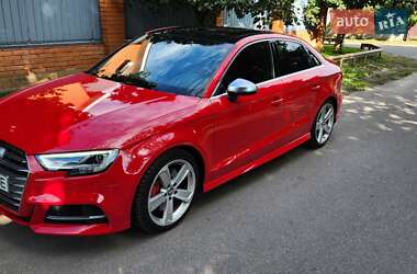 Седан Audi S3 2017 в 