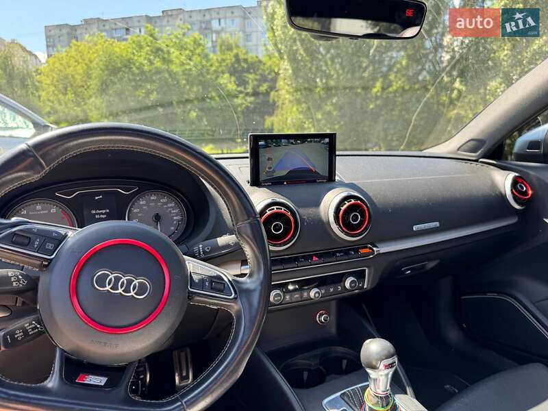 Седан Audi S3 2015 в Киеве