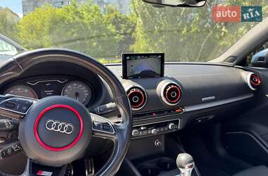 Седан Audi S3 2015 в 