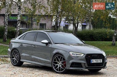 Седан Audi S3 2019 в 