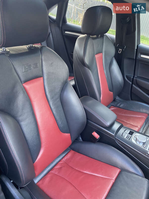 Седан Audi S3 2014 в Коломиї