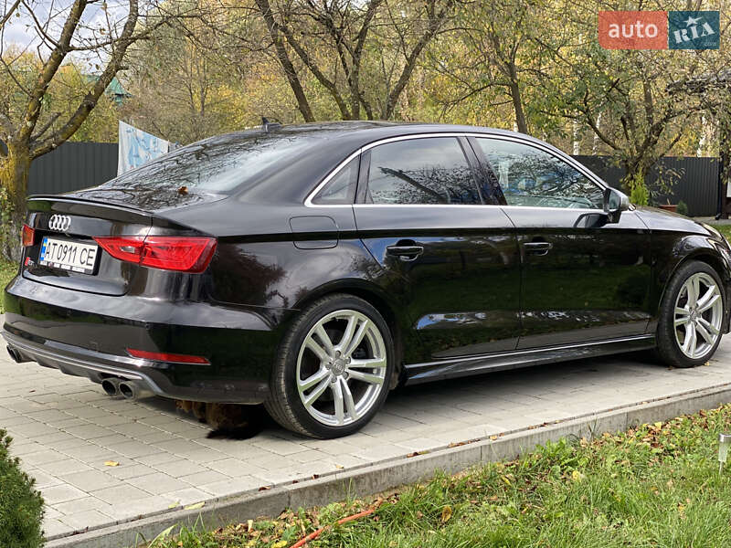 Седан Audi S3 2014 в Коломиї